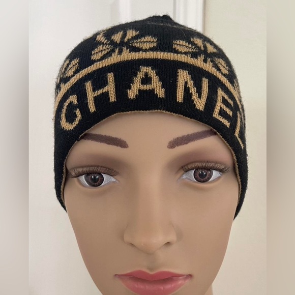Black tan camel brown wool CC beanie hat thrifted like new - Picture 2 of 4